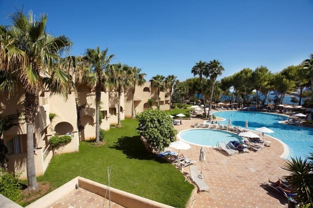 Отель Grupotel Santa Eularia & SPA 4*