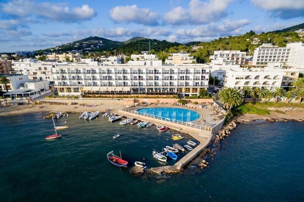 Отель Simbad / Playa de Talamanca 4*