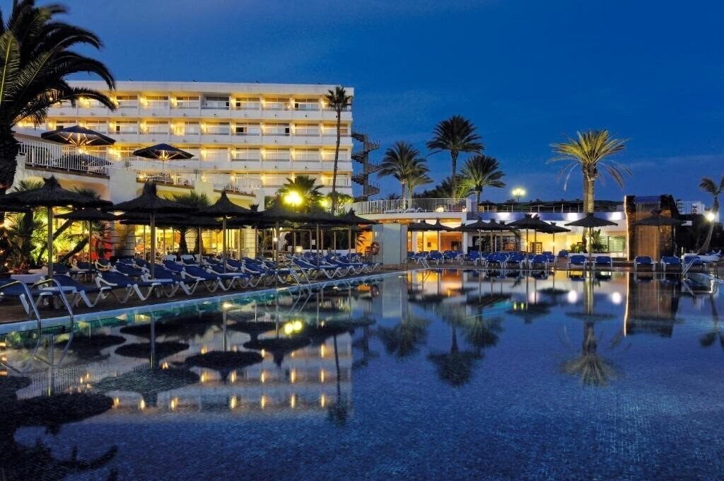 Зображення Vik Hotel San Antonio 4*