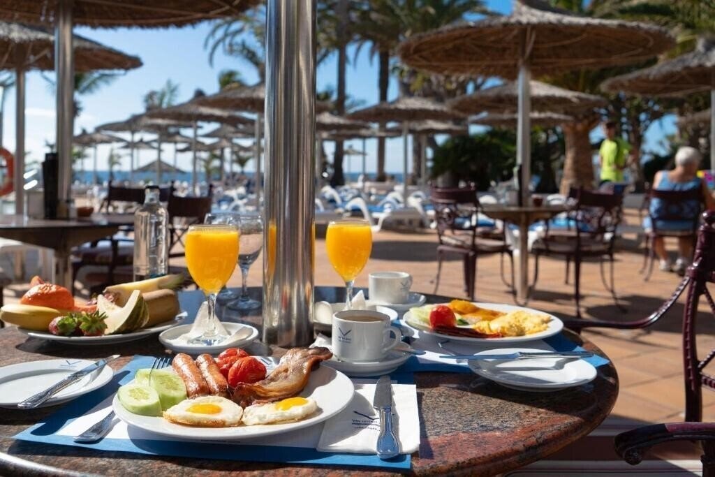 Картинка Vik Hotel San Antonio 4*