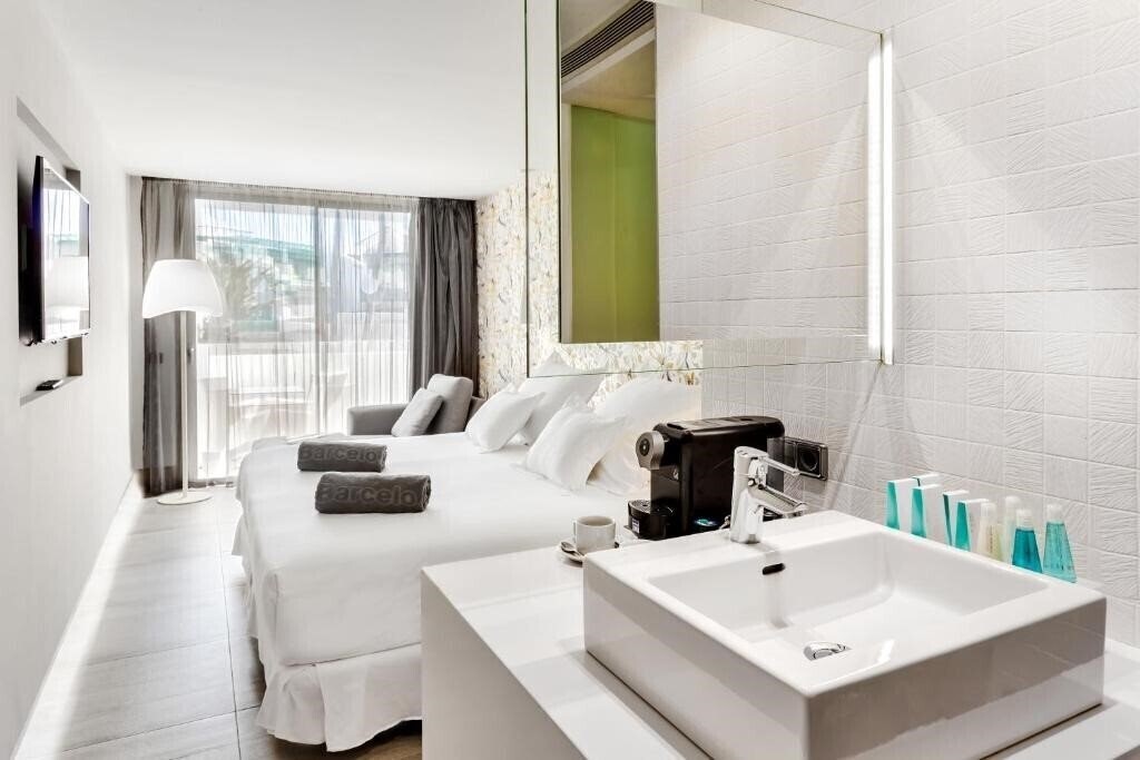 Фотографія Barcelo Teguise Beach 4*