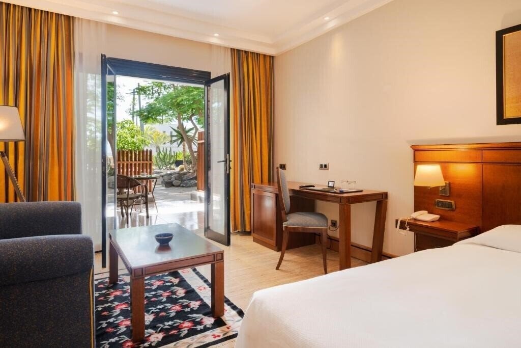 Фото Villa Vik 5*