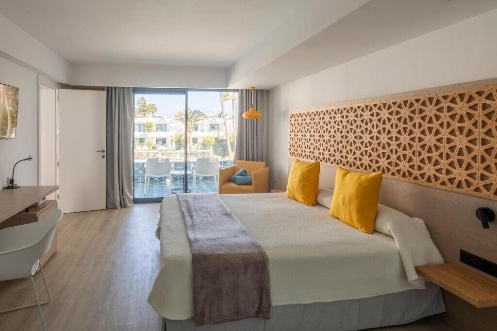 Фото Oasis Lanz Beach Mate 4*