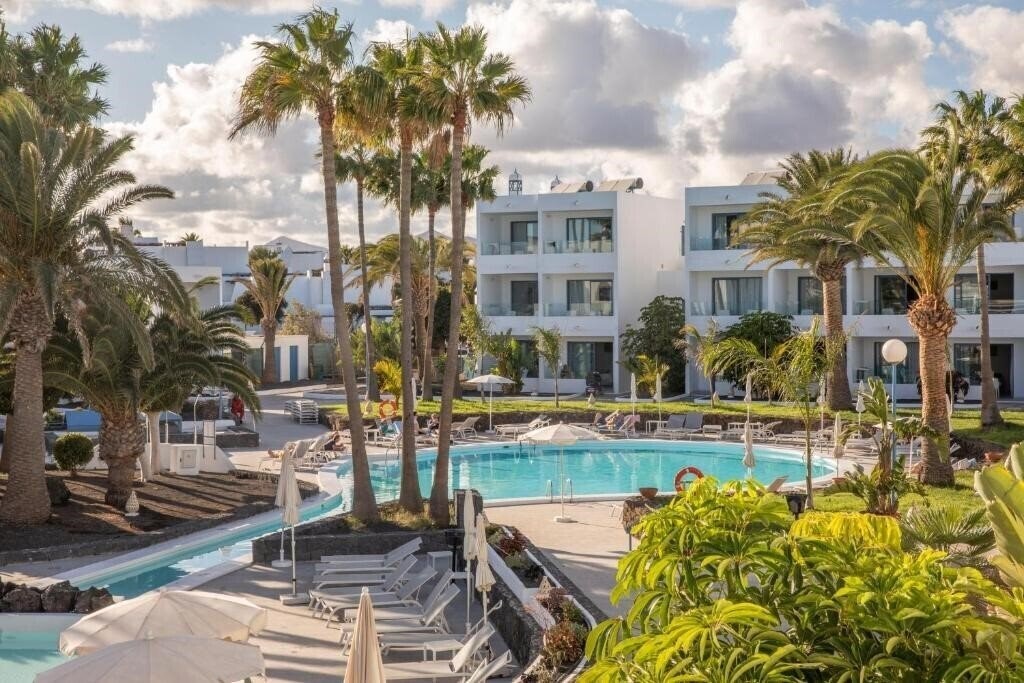 Изображение Oasis Lanz Beach Mate 4*