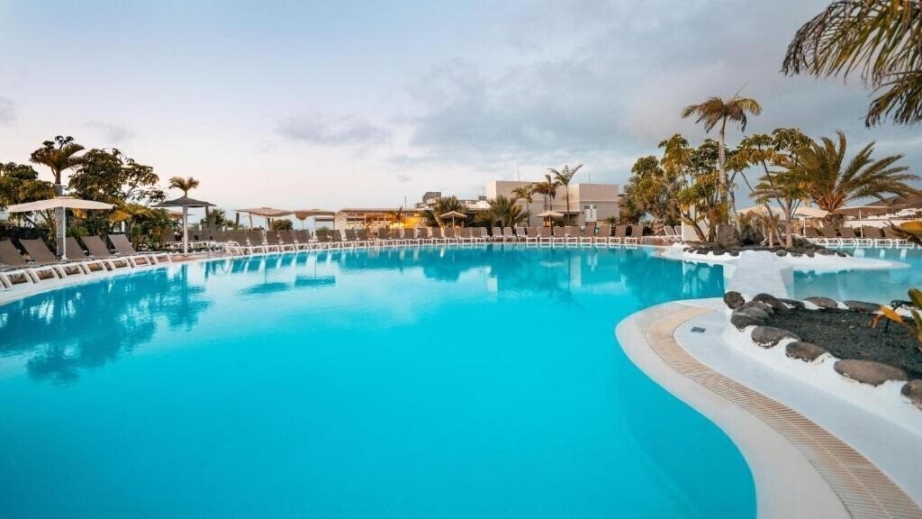 Готель Bluesea Alyssa Suite Hotel 4*
