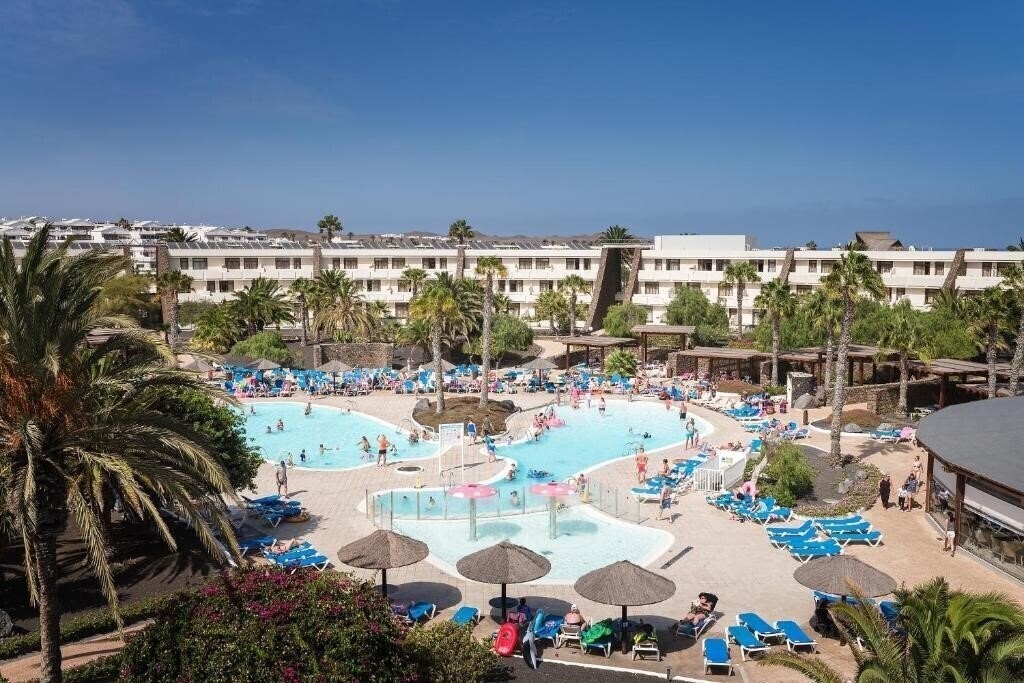 Готель Los Zocos Impressive Lanzarote 4*