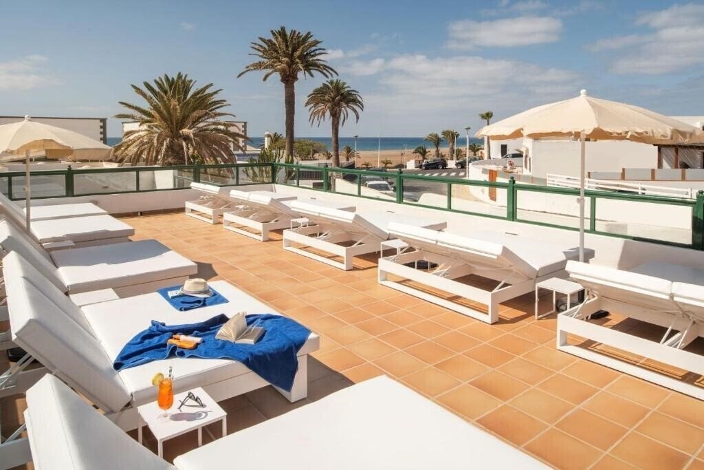 Фото Pocillos Playa 4*