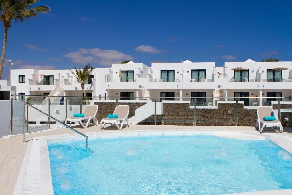 Картинка Aqua Suites 4*