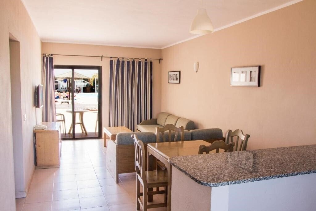 Отель Lanzarote Paradise 3*