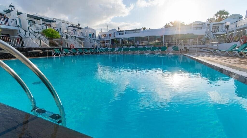 Изображение Bitacora (Puerto Del Carmen) 3*