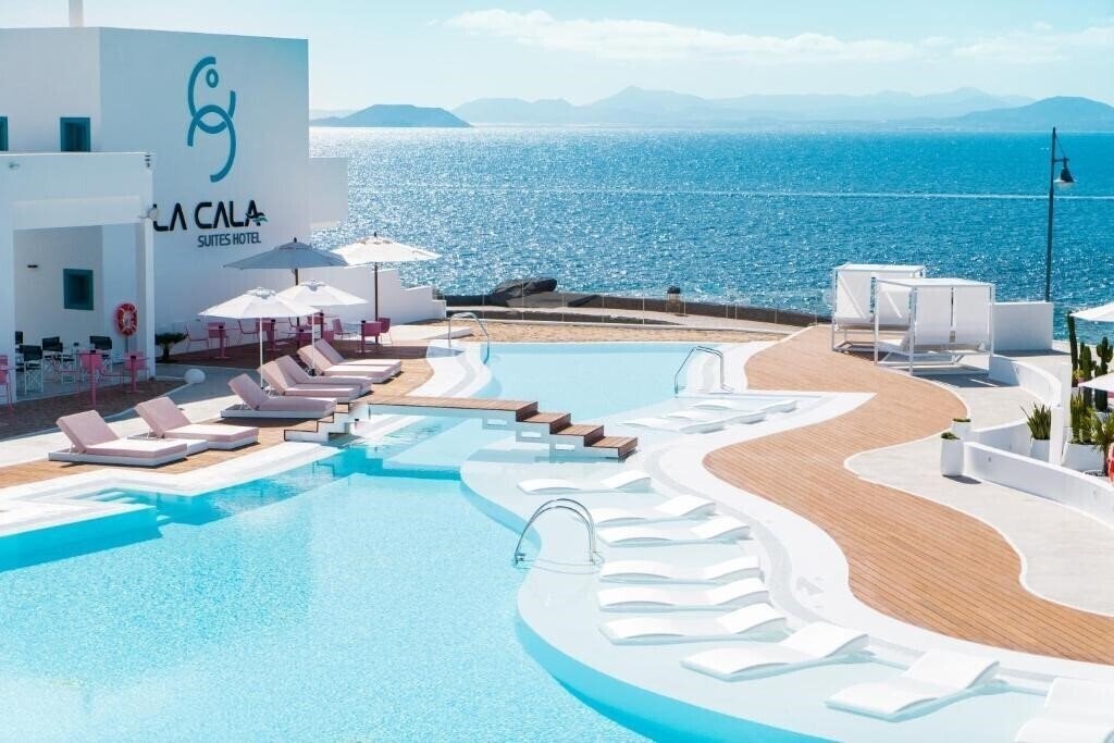 Отель Cala Lanzarote Suites 5*