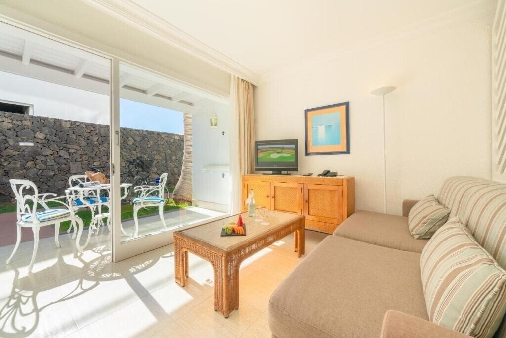 Картинка Plus Fariones Apartamentos 3*