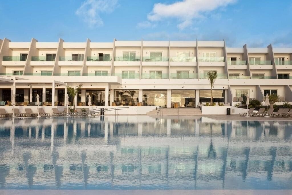 Фото Radisson Blu Resort Lanzarote Adults Only 4*