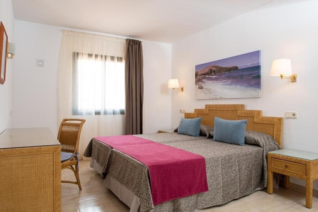 Фото HL Club Playa Blanca 4*