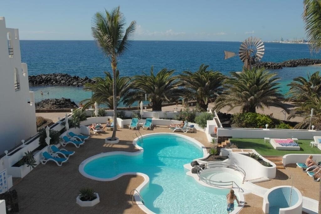 Изображение Neptuno Suites 3*
