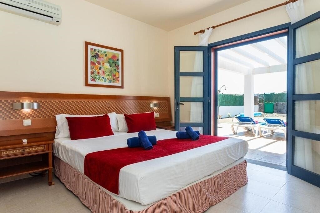 Фото Villas Susaeta 3*