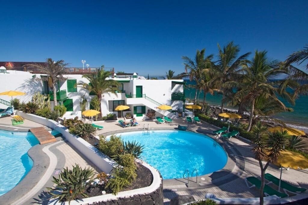 Отель Velazquez Bungalows 2*