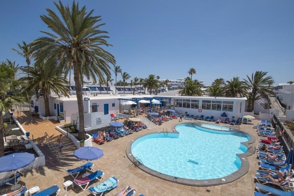Отель Jable Bermudas Apartments 2*