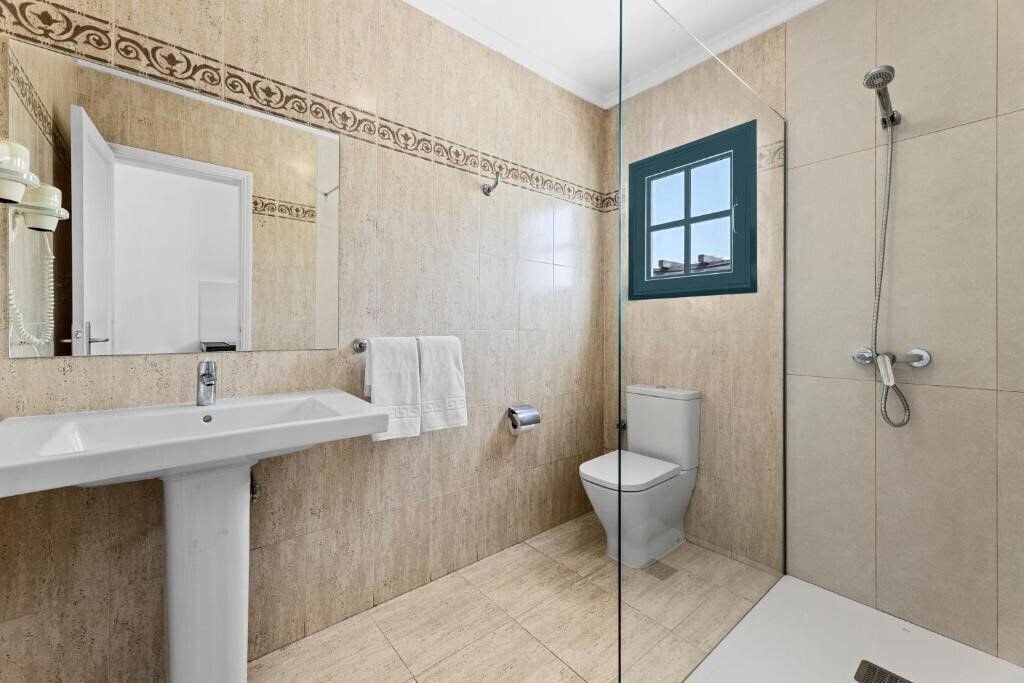 Фотографія Tropicana Apartamentos 2*