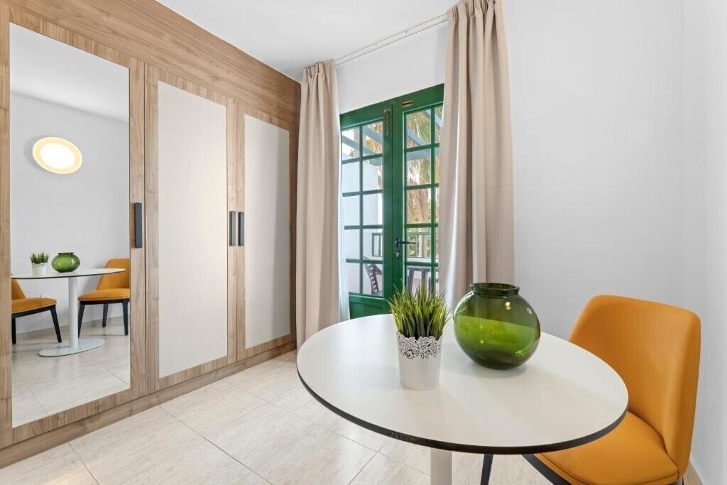 Картинка Tropicana Apartamentos 2*