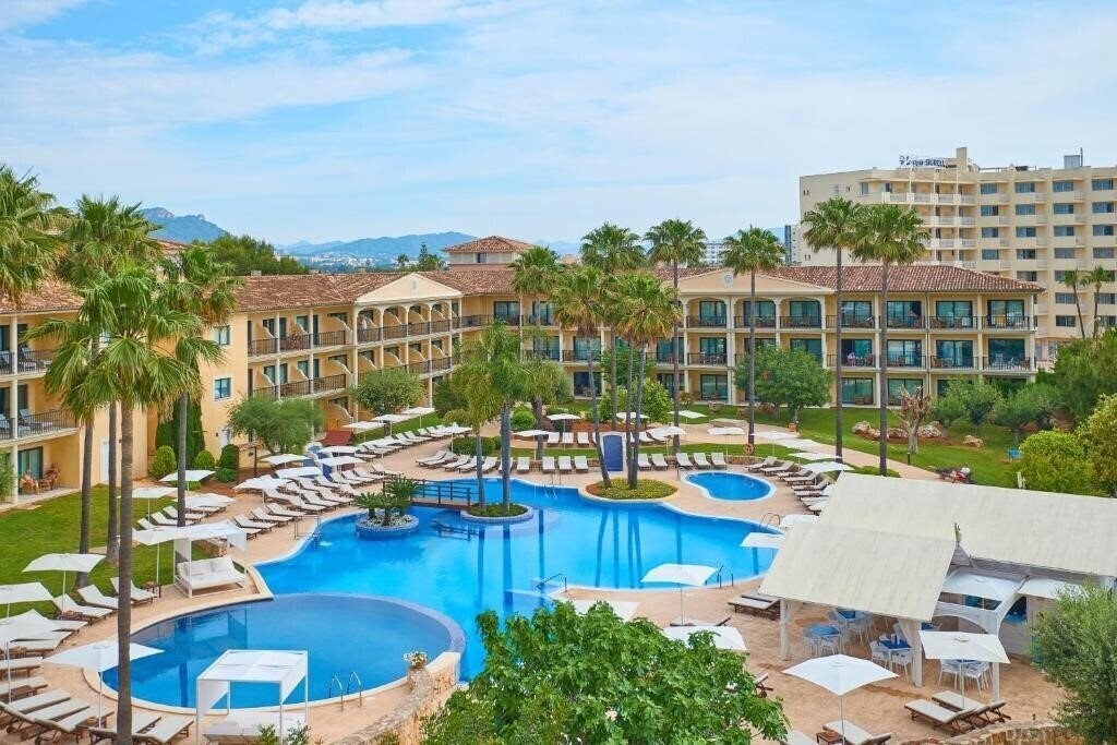 Отель CM Mallorca Palace 5*