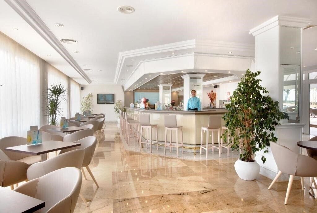Картинка Grupotel Orient 4*