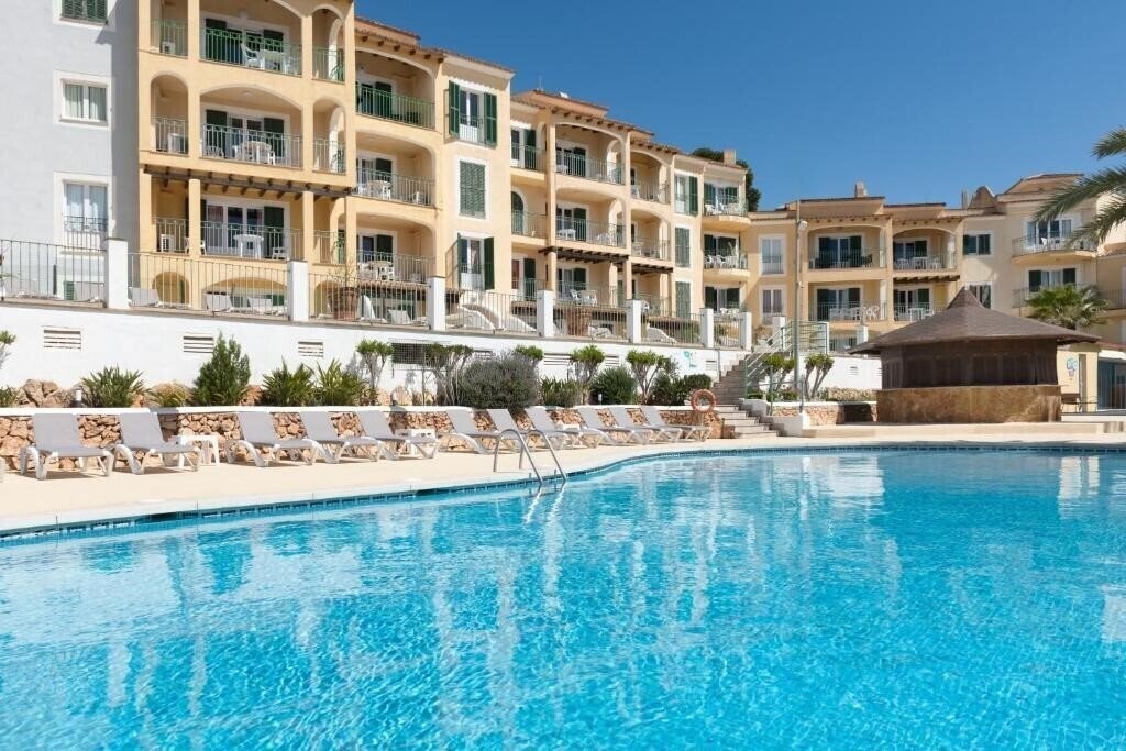 Отель Ona Cala Pi Aparthotel 3*