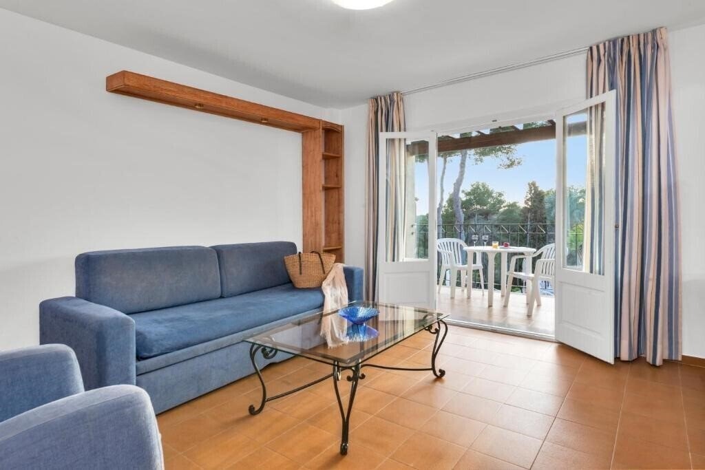 Картинка Ona Cala Pi Aparthotel 3*