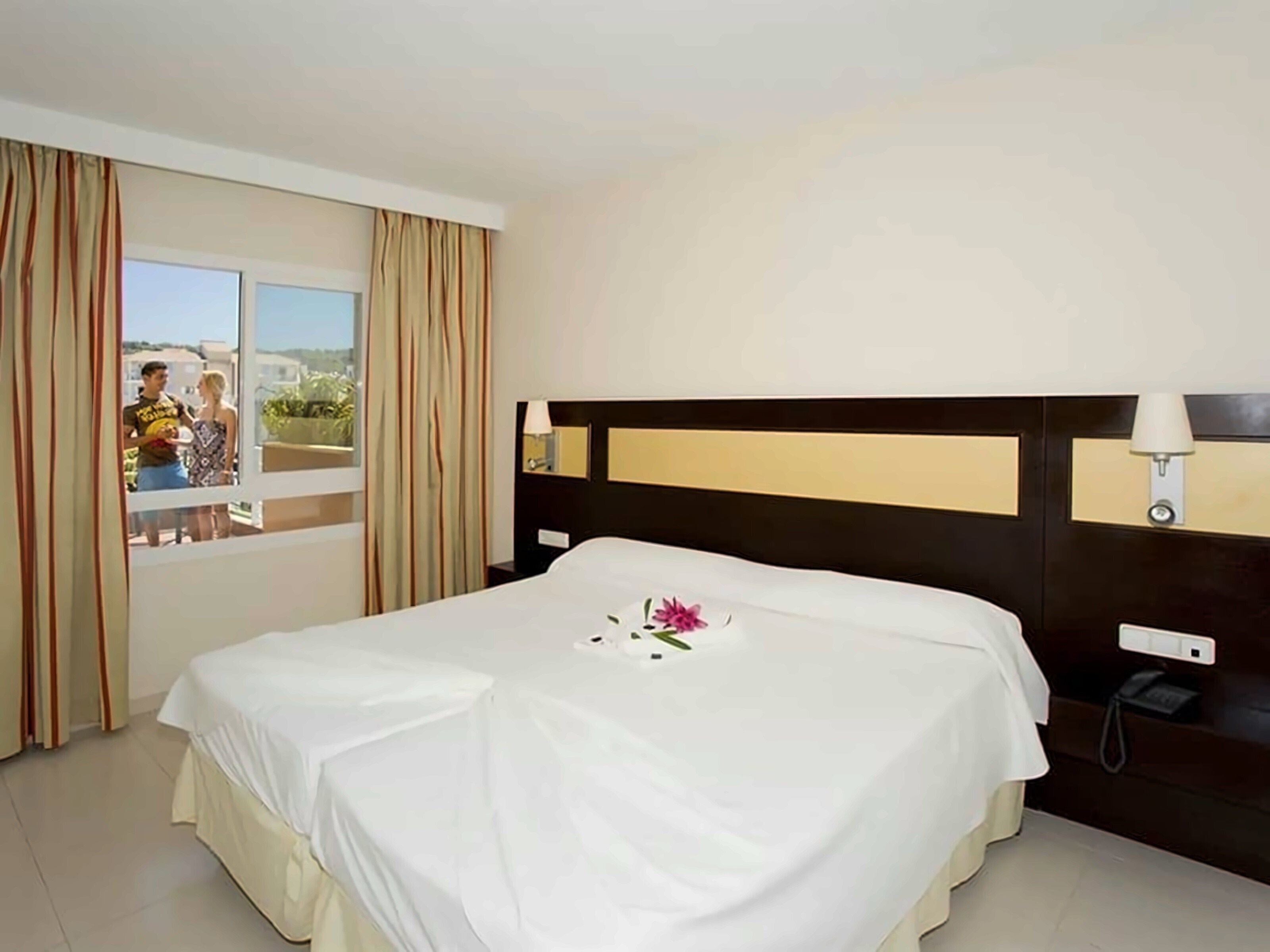 Картинка Illot Suites & SPA 4*