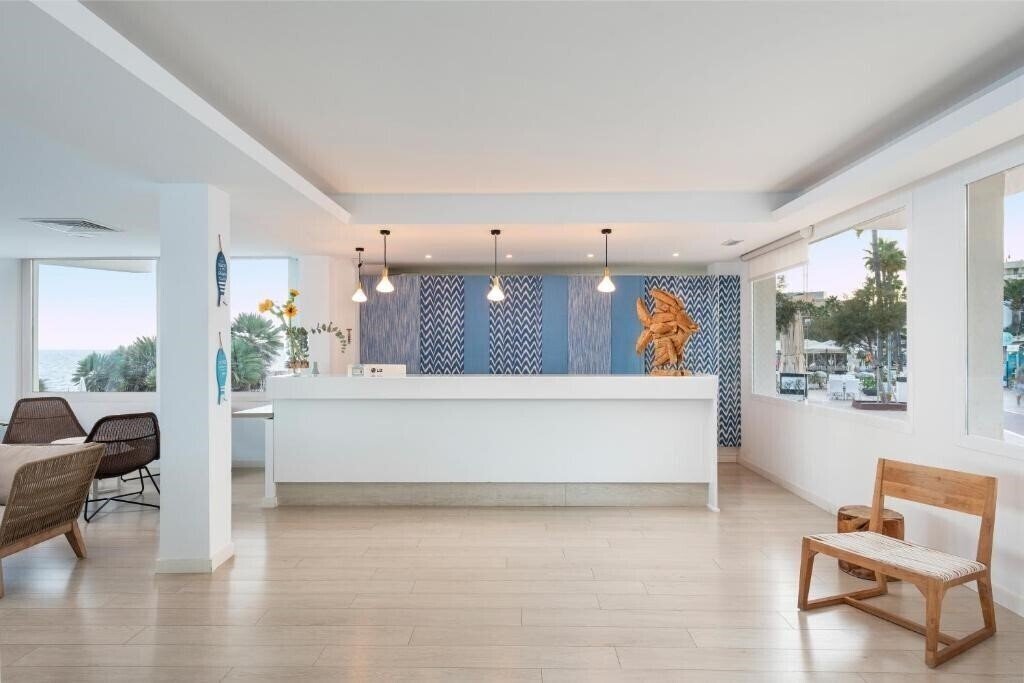 Изображение Atolon & Kaafu Beach Club 4*