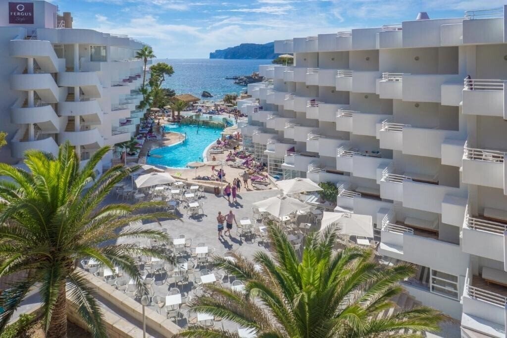 Зображення Hotel Fergus Style Cala Blanca Suites 4*