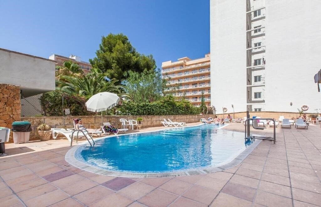 Готель Bluesea Arenal Tower 3*