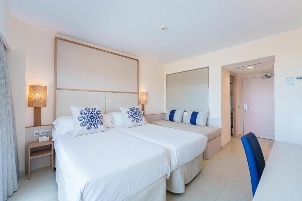 Фото Hotel & SPA Ferrer Janeiro 4*