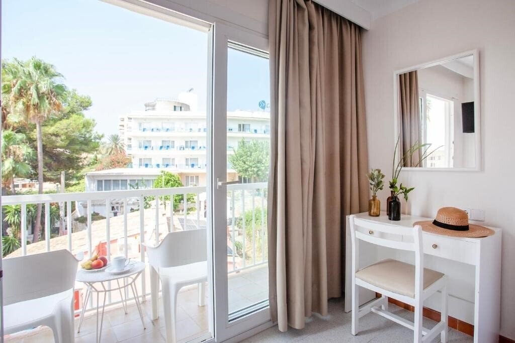 Фотография Hostal Residencia Sutimar 3*