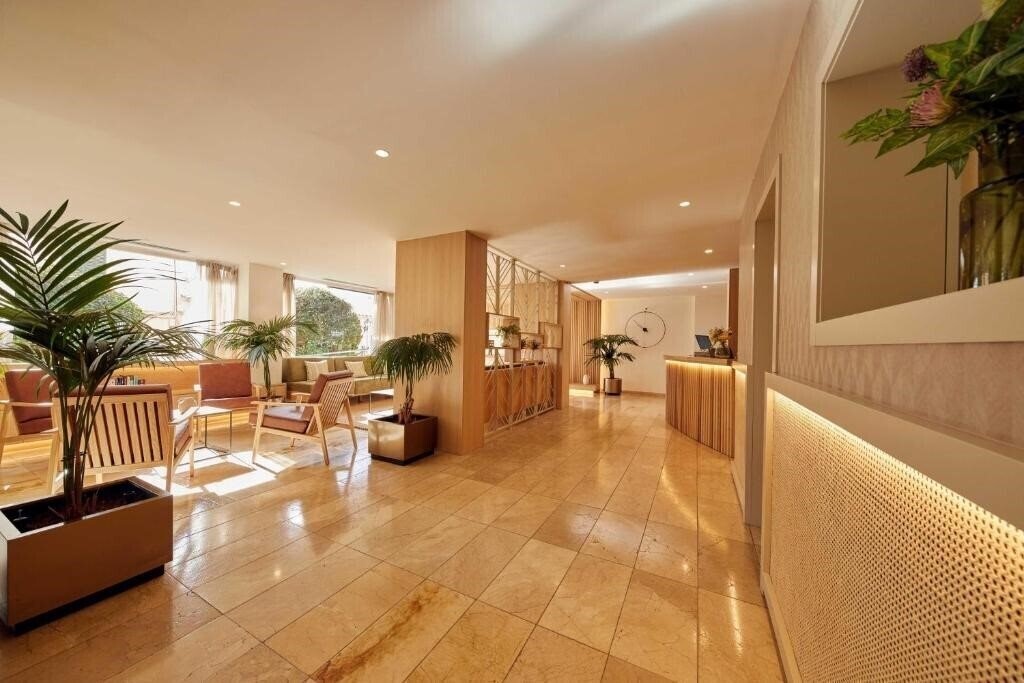 Картинка Zurbaran 3*