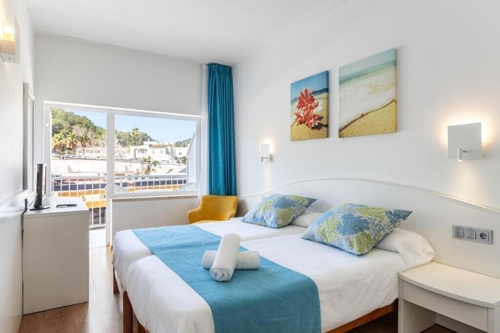 Зображення Hostal Neptuno Paguera 3*