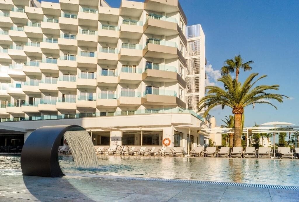 Фотография Ola Aparthotel Tomir апартаменты