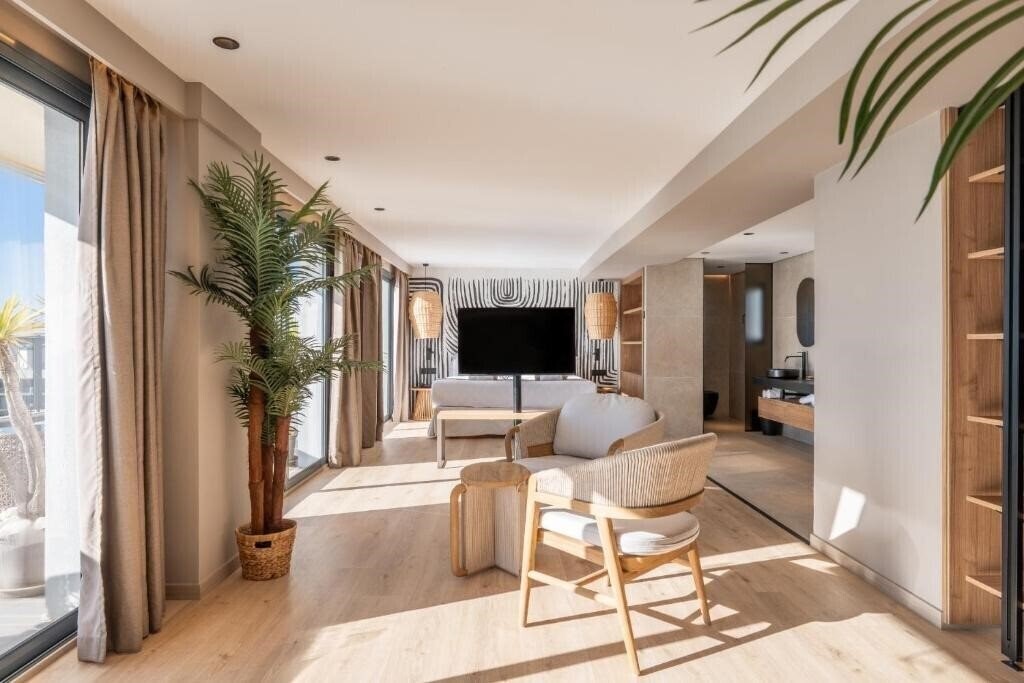Изображение Marins Suites 4*