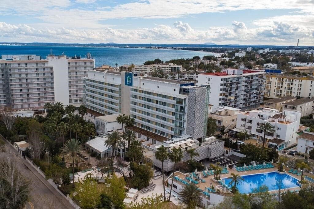 Готель Bahia de Alcudia Hotel & SPA 4*