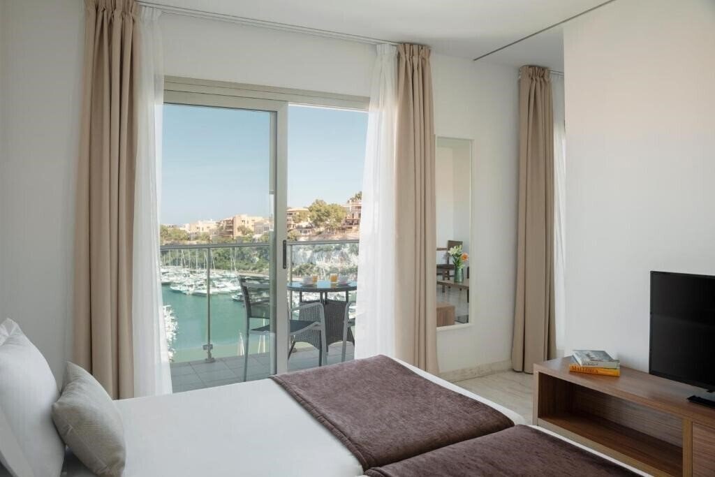 Фото Porto Drach Aparthotel & Suites 4*