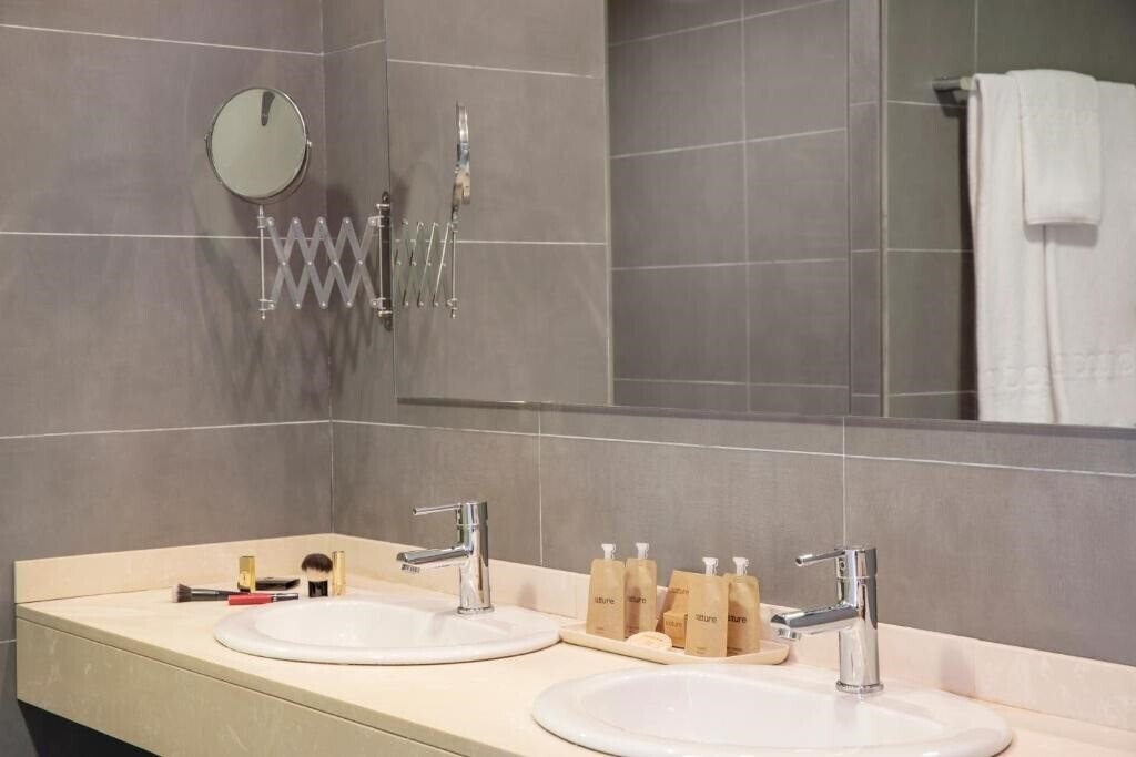 Фотография Porto Drach Aparthotel & Suites 4*