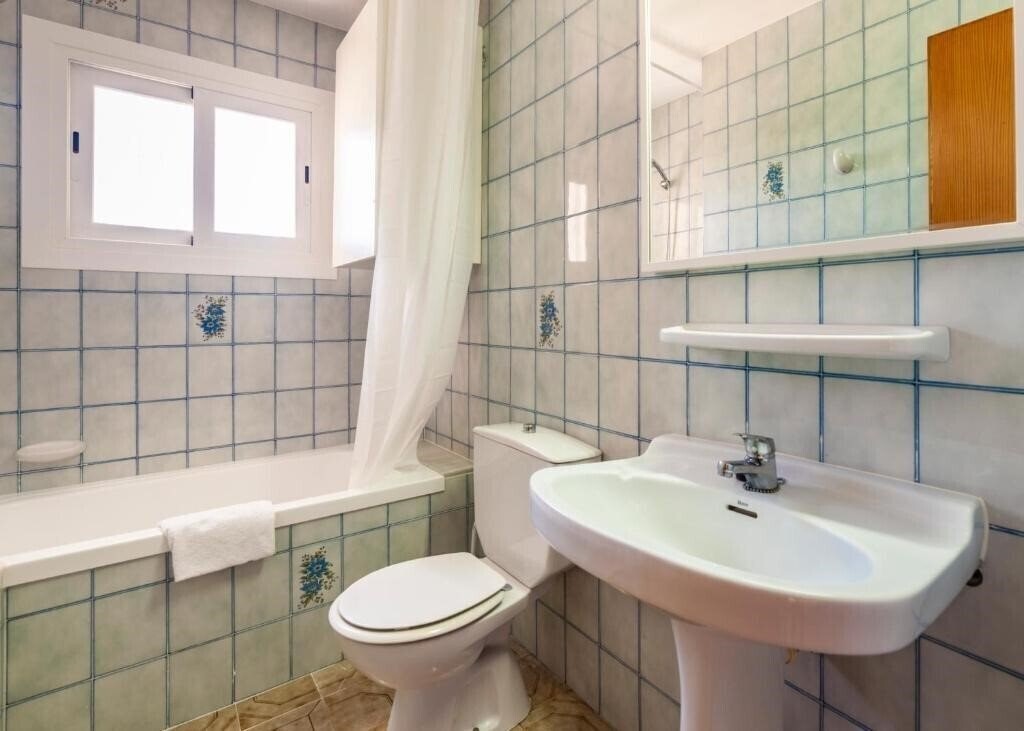 Фотографія Charly'S 1*