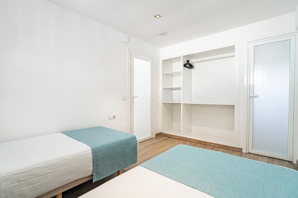 Фото Apartamentos Econotel Kensington 3*