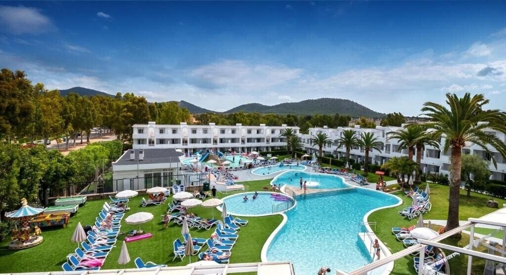 Отель Jutlandia Family Resort 3*