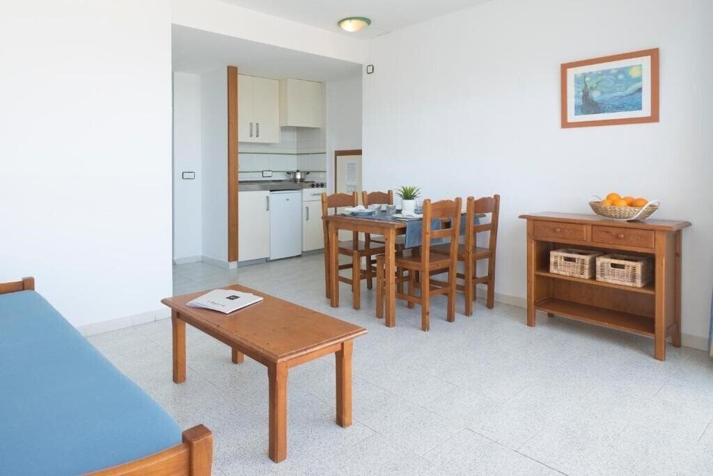 Фотография Magaluf Strip Apartments 3*