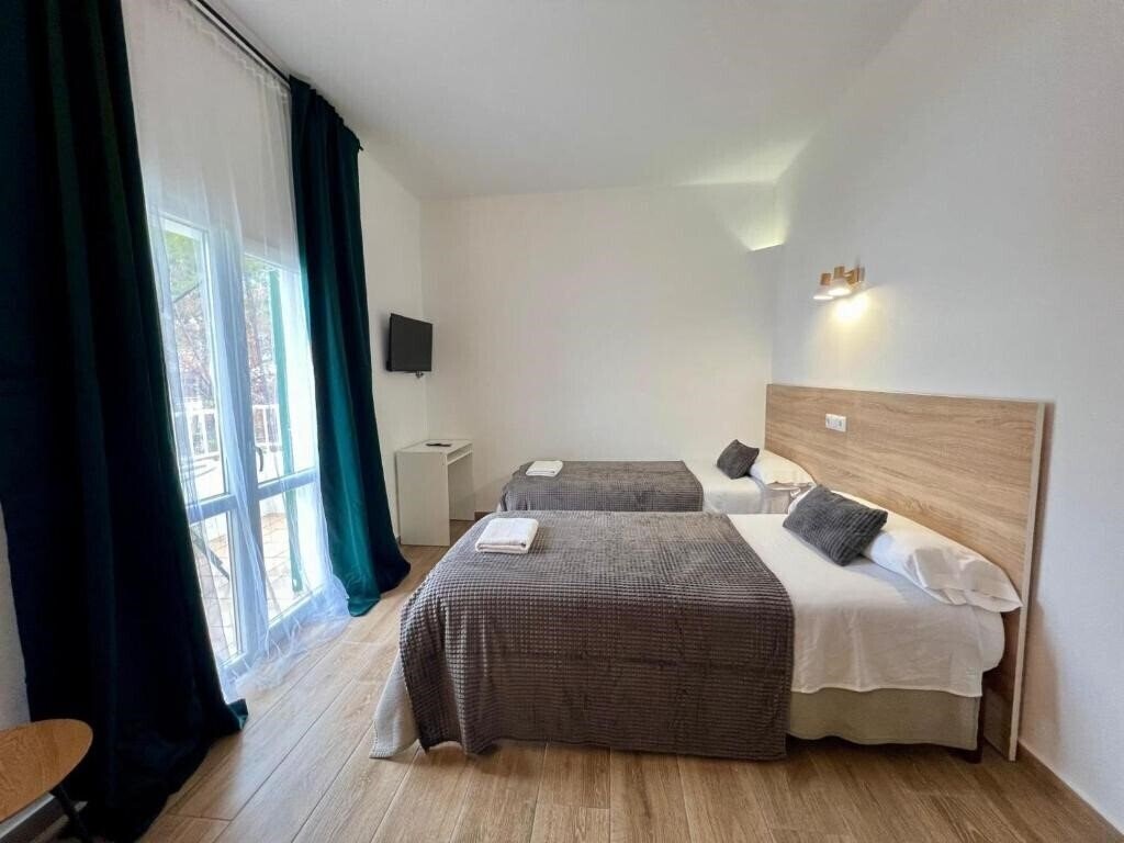 Изображение Hostal Oasis D'Or 2*
