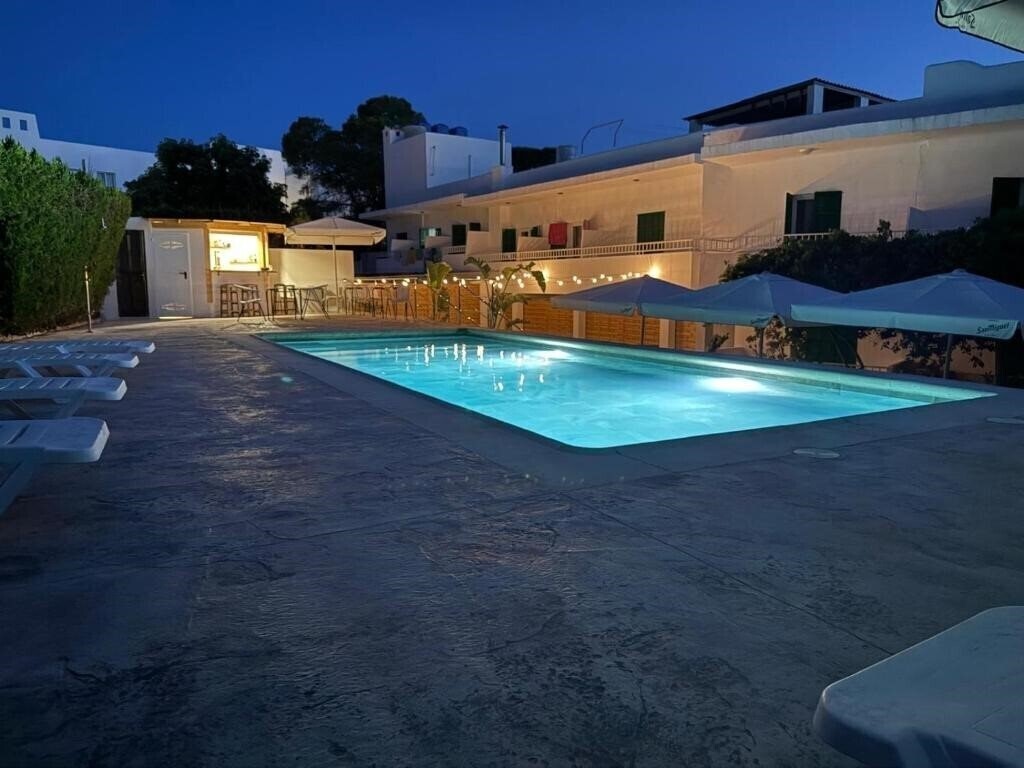 Фотография Hostal Oasis D'Or 2*