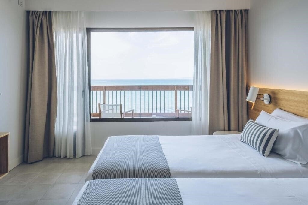 Фото Aya Hotel 4*