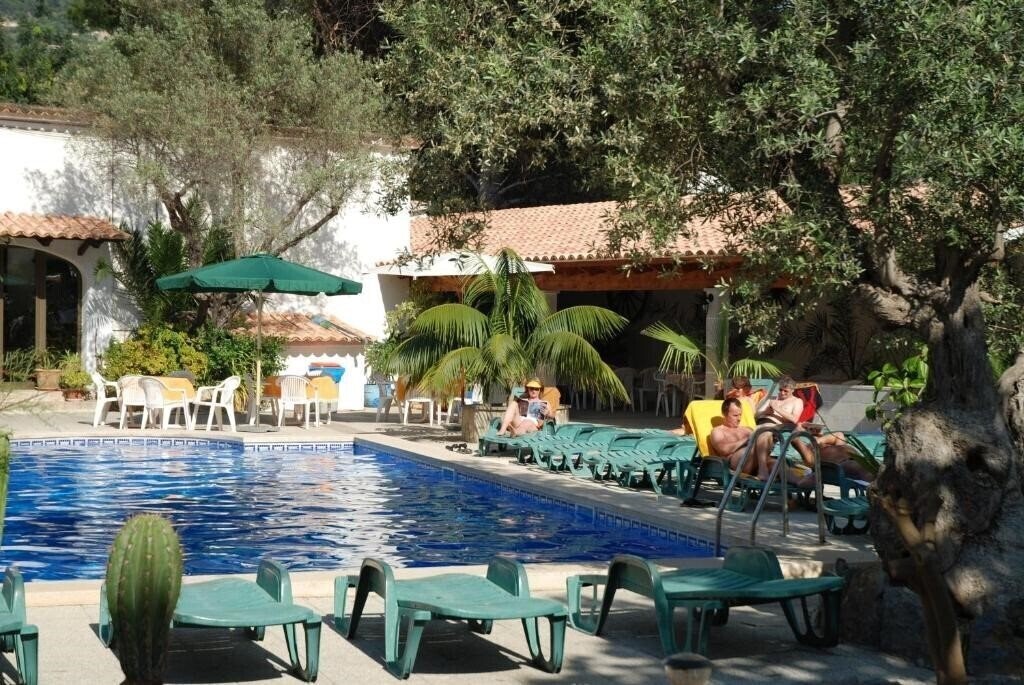 Отель Bungalows Soller Garden 1*