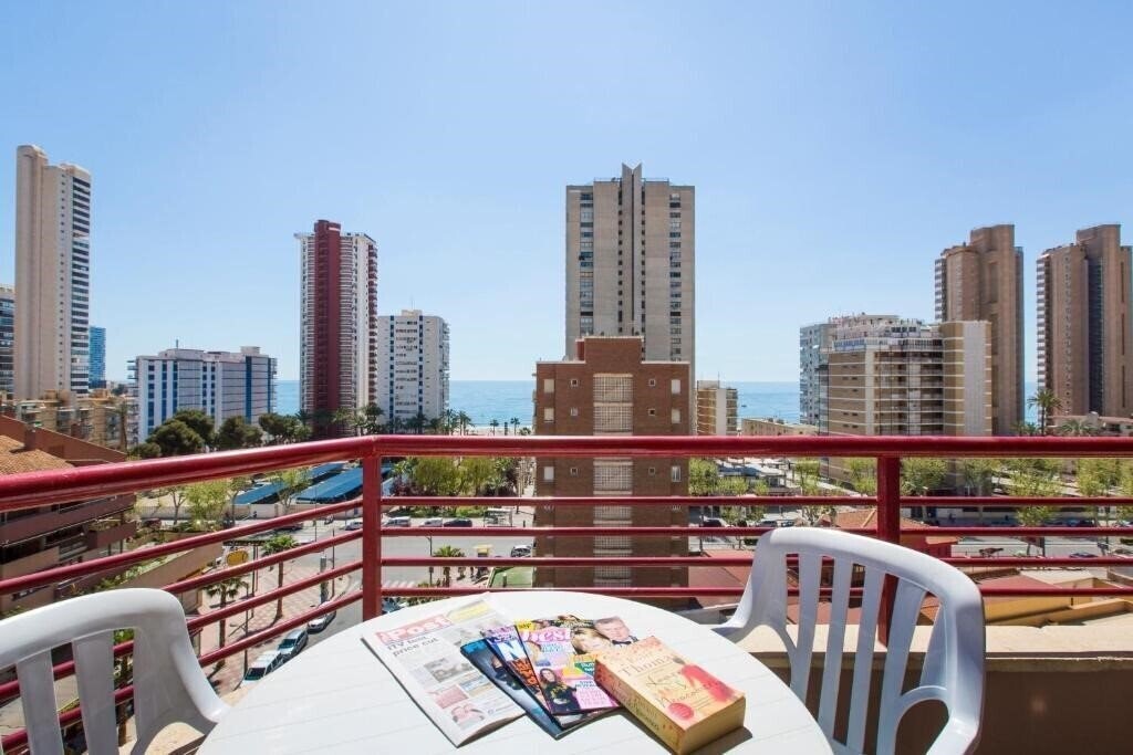 Отель Apartamentos Carlos V 3*